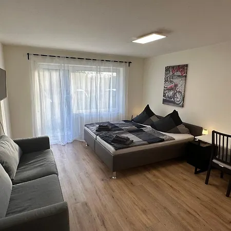 Helle & Moderne 1 Zimmerwohnung Ebenerdig Διαμέρισμα